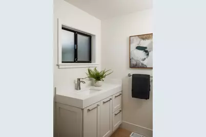 13057 La Cresta Dr, Los Altos Hills, CA 94022 - Photo 16