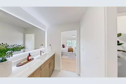 1100 Greenbrier Rd, San Carlos, CA 94070 - Photo 22