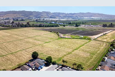 486 Joyce Dr, Watsonville, CA 95076 - Photo 4