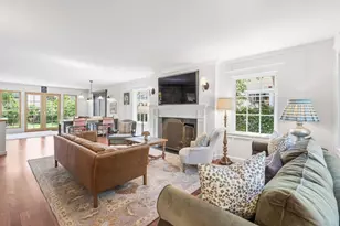 1427 Byron St, Palo Alto, CA 94301 - Photo 2