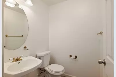 1888 Saint Lakes Way, Stockton, CA 95206 - Photo 22