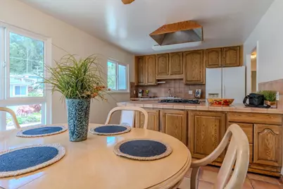 1173 Alicante Dr, Pacifica, CA 94044 - Photo 10