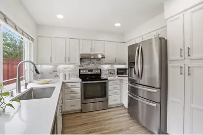6263 Mahan Dr, San Jose, CA 95123 - Photo 14