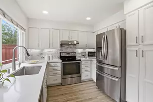 6263 Mahan Dr, San Jose, CA 95123 - Photo 14