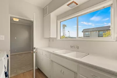 1703 E Cliff Dr, Santa Cruz, CA 95062 - Photo 64