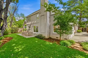 8 Almendra Ln, Los Altos, CA 94022 - Photo 26