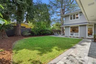 2066 Byron St, Palo Alto, CA 94301 - Photo 34