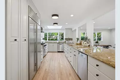 2066 Byron St, Palo Alto, CA 94301 - Photo 4