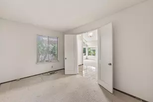 20683 Greenleaf Dr, Cupertino, CA 95014 - Photo 22