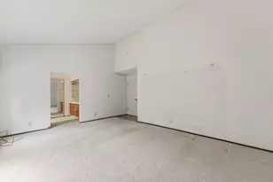 20683 Greenleaf Dr, Cupertino, CA 95014 - Photo 26