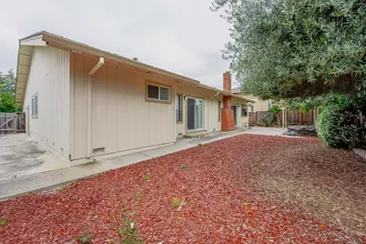 20683 Greenleaf Dr, Cupertino, CA 95014 - Photo 42