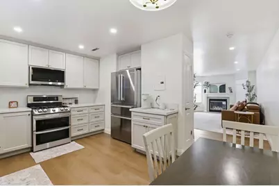 241 Gibson Dr F, Hollister, CA 95023 - Photo 8