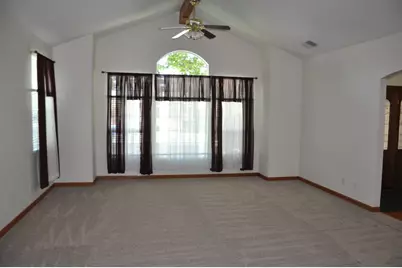 541 Leisure Ct, Hollister, CA 95023 - Photo 2