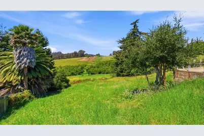 215 Manfre Rd, Watsonville, CA 95076 - Photo 36