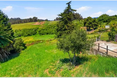 215 Manfre Rd, Watsonville, CA 95076 - Photo 28