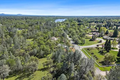 19862 Paso Robles Ave, Redding, CA 96003 - Photo 52