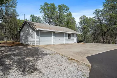19862 Paso Robles Ave, Redding, CA 96003 - Photo 40