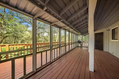 19862 Paso Robles Ave, Redding, CA 96003 - Photo 30