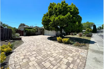 183 Thompson Sq, Mountain View, CA 94043 - Photo 2