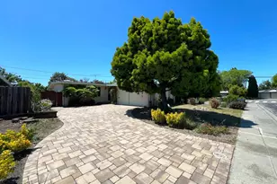 183 Thompson Square, Mountain View, CA 94043 - Photo 2