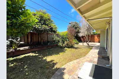 183 Thompson Sq, Mountain View, CA 94043 - Photo 22