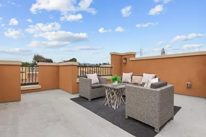541 Walker Dr, Mountain View, CA 94043 - Photo 26