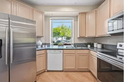 902 Sunrose 104, Sunnyvale, CA 94086 - Photo 4