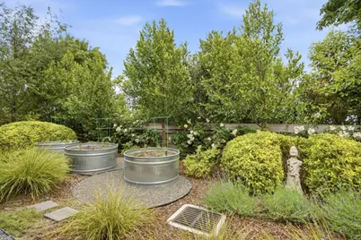 69 Hilltop Dr, San Carlos, CA 94070 - Photo 4
