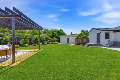 235 McEvoy St, Redwood City, CA 94061 - Photo 32