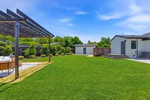 235 Mcevoy St, Redwood City, CA 94061 - Photo 32