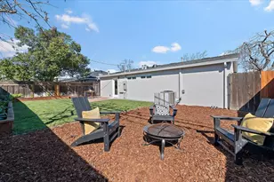 3193 Calzar Dr, San Jose, CA 95118 - Photo 26