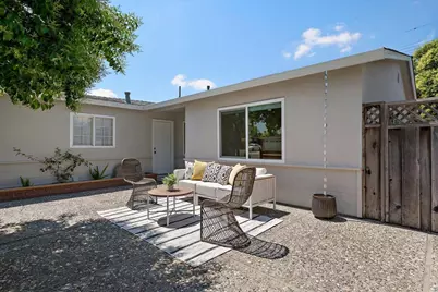 3193 Calzar Dr, San Jose, CA 95118 - Photo 4