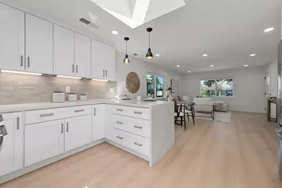 3193 Calzar Dr, San Jose, CA 95118 - Photo 14