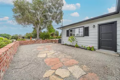 207 Rogers Ave, Watsonville, CA 95076 - Photo 6