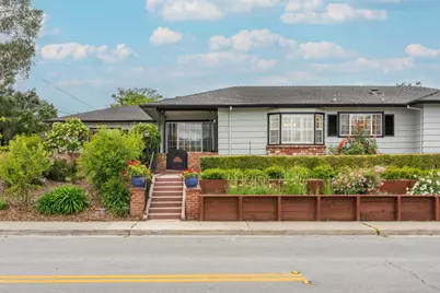 207 Rogers Ave, Watsonville, CA 95076 - Photo 2
