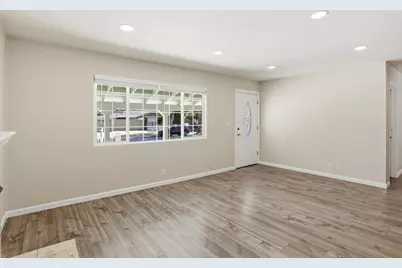 3535 Pitcairn Way, San Jose, CA 95111 - Photo 8