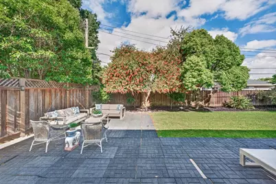 10 Wayne Ct, Redwood City, CA 94063 - Photo 28