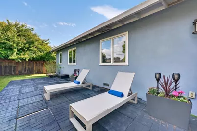10 Wayne Ct, Redwood City, CA 94063 - Photo 32