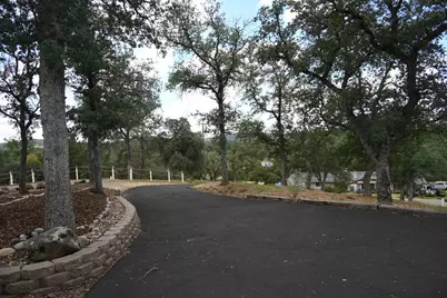 42924 Deep Forest Dr, Coarsegold, CA 93614 - Photo 4