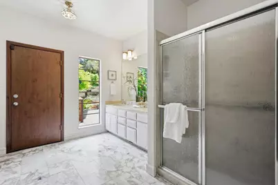 555 Chateau Dr, Hillsborough, CA 94010 - Photo 36
