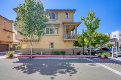 391 Santa Diana Ter, Sunnyvale, CA 94085 - Photo 4