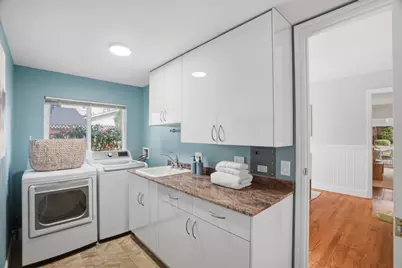 19728 Northampton Dr, Saratoga, CA 95070 - Photo 14