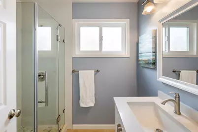 930 Glenview Dr, San Bruno, CA 94066 - Photo 24