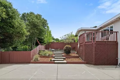 930 Glenview Dr, San Bruno, CA 94066 - Photo 34