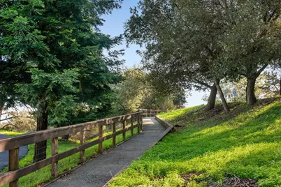 930 Glenview Dr, San Bruno, CA 94066 - Photo 52