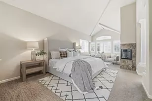 2180 Vizcaya Cir, Campbell, CA 95008 - Photo 24