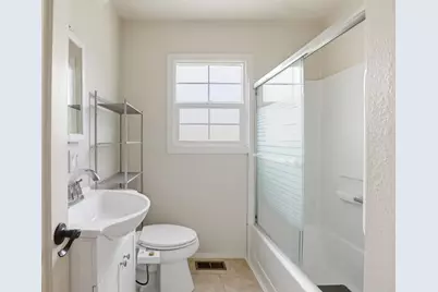 415 E Atlee St, Stockton, CA 95204 - Photo 12