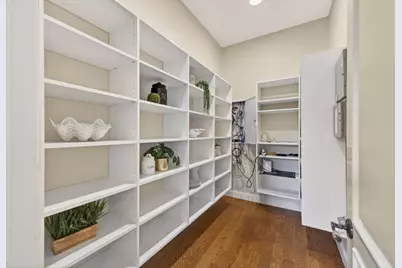 15 Jewell Pl, Hillsborough, CA 94010 - Photo 32