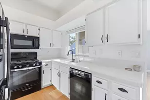 4240 Cosenza Loop, San Jose, CA 95134 - Photo 16