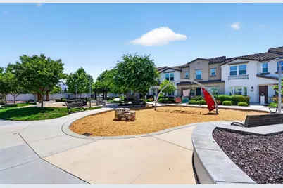 806 Saint Rufina Ln 30, Morgan Hill, CA 95037 - Photo 36